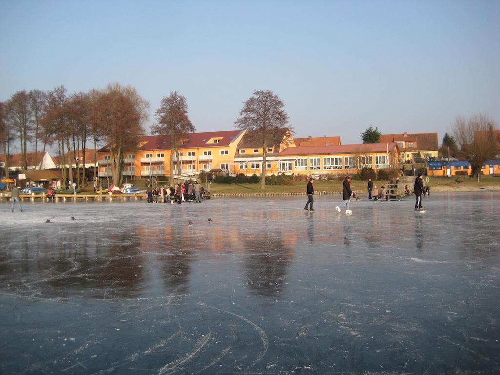 Strandhotel Mirow Buitenkant foto