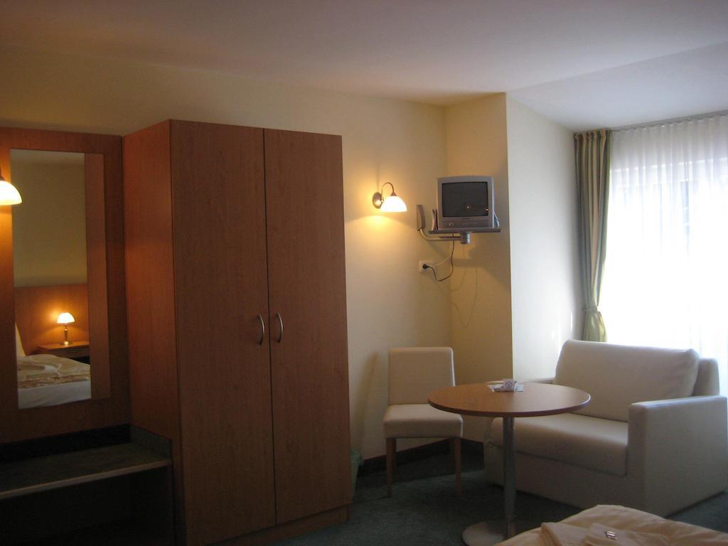 Strandhotel Mirow Kamer foto